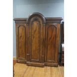 A FINE 19th CENTURY MAHOGANY WARDROBE,