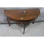 A GEORGIAN MAHOGANY SIDE TABLE,