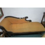 A 19th CENTURY MAHOGANY AND UPHOLSTERED CHAISE LONGUE,