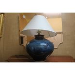 A COLM De RIS GLAZED POTTERY TABLE LAMP,