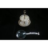 A SILVER PLATED HANDLE MAGNIFYING GLASS,