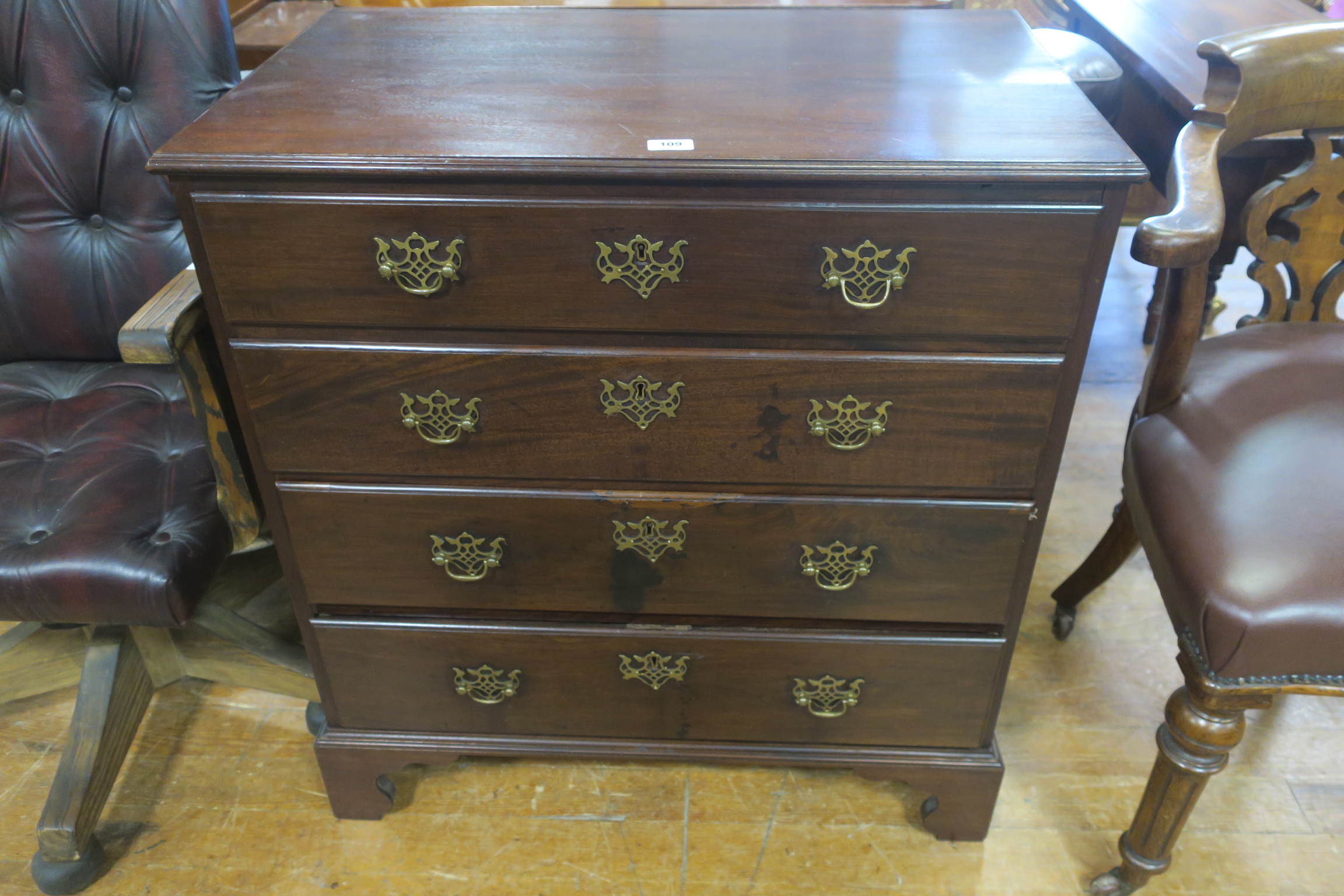 A GOOD GEORGIAN MAHOGANY CHEST,