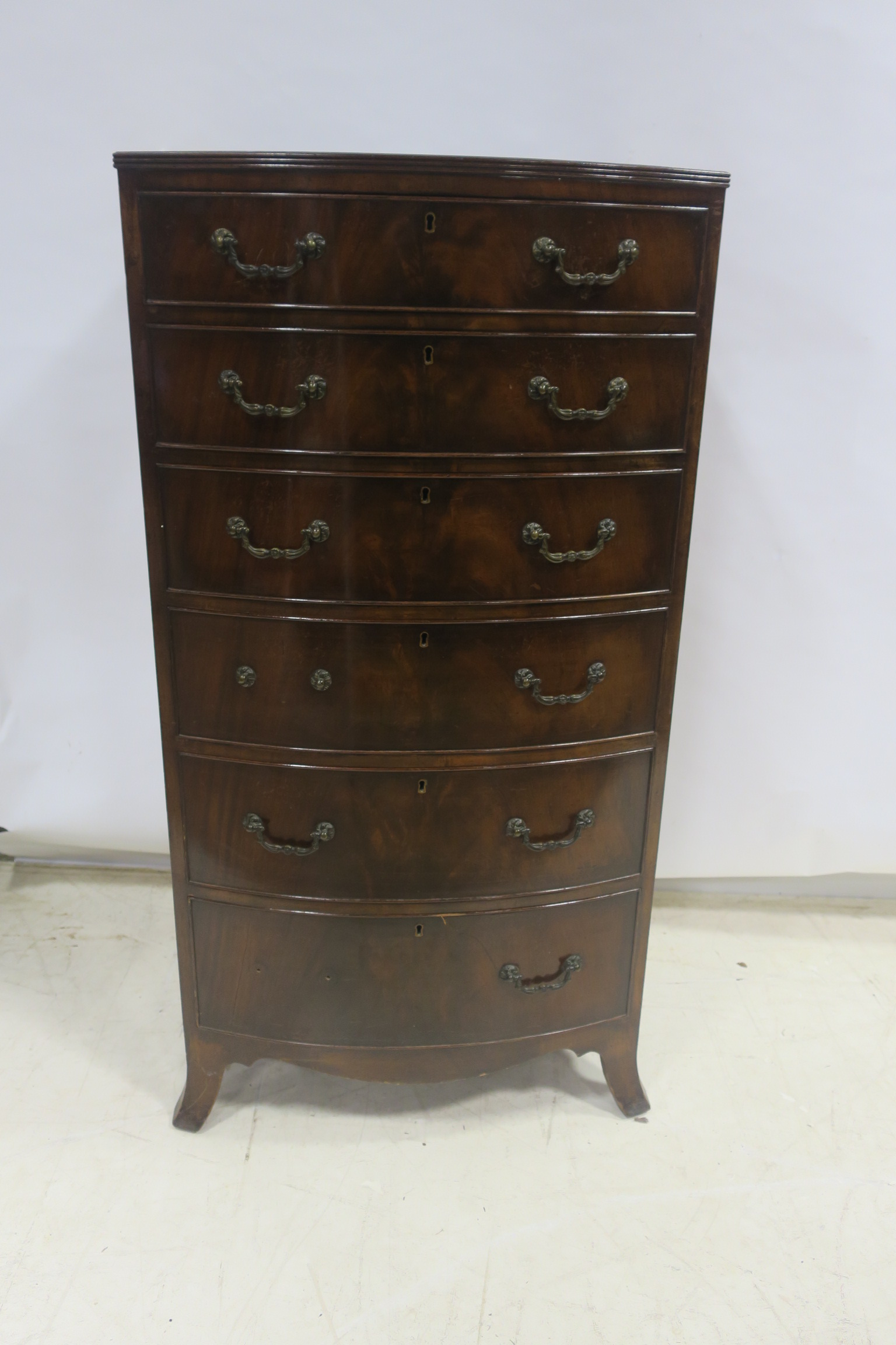 A GEORGIAN DESIGN MAHOGANY TALLBOY,