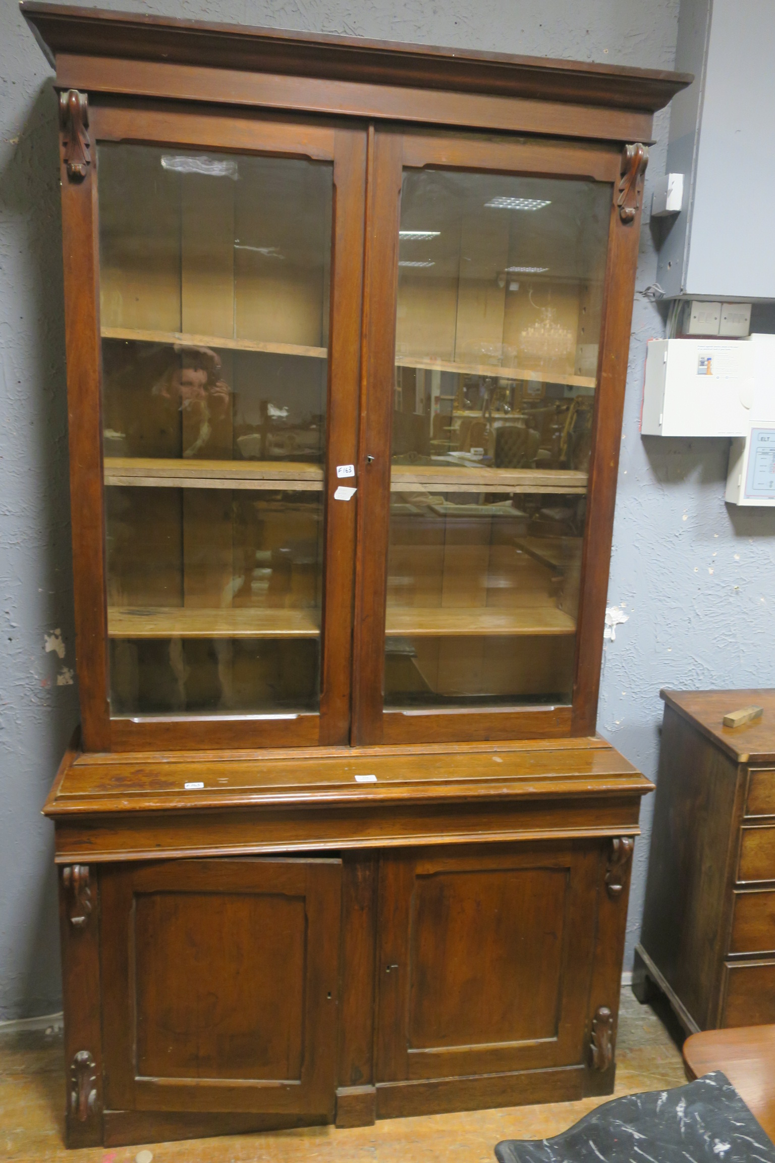 A 19th CENTURY MAHOGANY LIBRARY BOOKCASE,