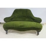 A 19th CENTURY MAHOGANY AND UPHOLSTERED SETTEE,