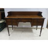 A 19th CENTURY MAHOGANY SIDE TABLE,