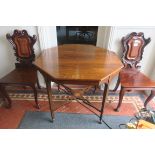 A 19th CENTURY ROSEWOOD AND SATINWOOD INLAID TABLE,