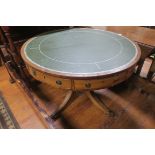 A 19th CENTURY MAHOGANY DRUM TABLE,