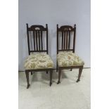 A PAIR OF ARTS AND CRAFTS MAHOGANY SIDE CHAIRS,