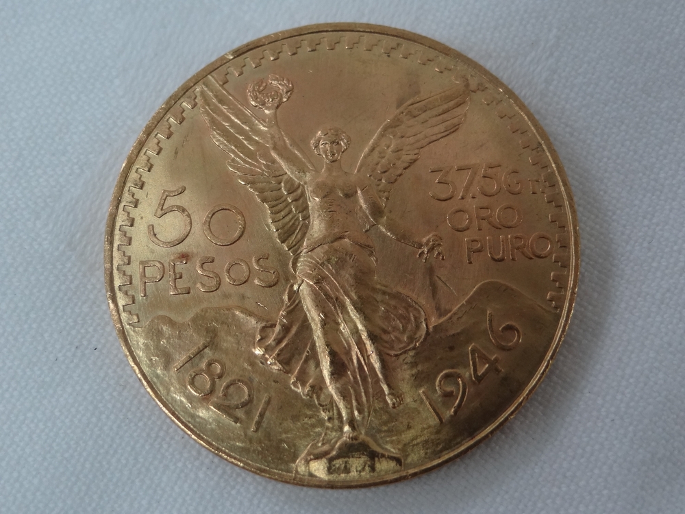 1821 / 1946 Mexican 50 pesos fine gold coin, 41.8g