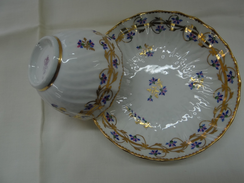 Derby c 1790. Pattern No. 111 tea bowl and saucer with gilding and gold, blue, pink and green - Image 2 of 3