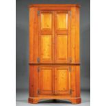 Southern Federal Pine Corner Cabinet , early 19th c., stepped cornice, paneled doors, shelf