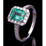 14 kt. White Gold, Emerald and Diamond Ring , prong set emerald cut emerald, approx. 8.01 x 6.05 mm,