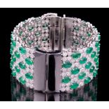 18 kt. White Gold, Diamond and Emerald Cuff/Bangle Bracelet , 264 bezel set round brilliant cut