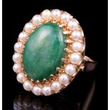 14 kt. Yellow Gold, Jadeite and Pearl Ring , prong set oval cabochon jadeite, (20.00 x 14.00) 4.20