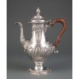 George III Sterling Silver Coffee Pot, Daniel Smith & Robert Sharp, London, 1769, act. 1768-1774,