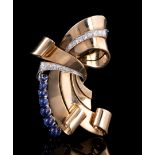 Retro 14 kt. Rose Gold, White Gold, Sapphire and Diamond Brooch, set with 7 graduated cabochon