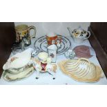 SECTION 18. A collection of assorted mixed ceramics including a Carltonware leaf moulded plate and