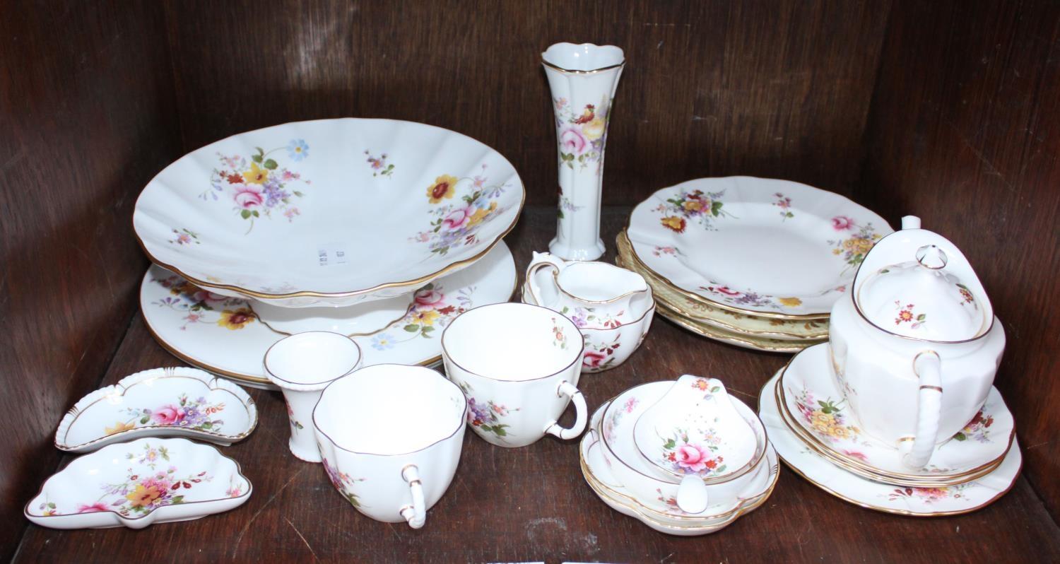 SECTION 38. A small collection of 19 pieces of assorted Royal Crown Derby 'Derby Posies' pattern tea