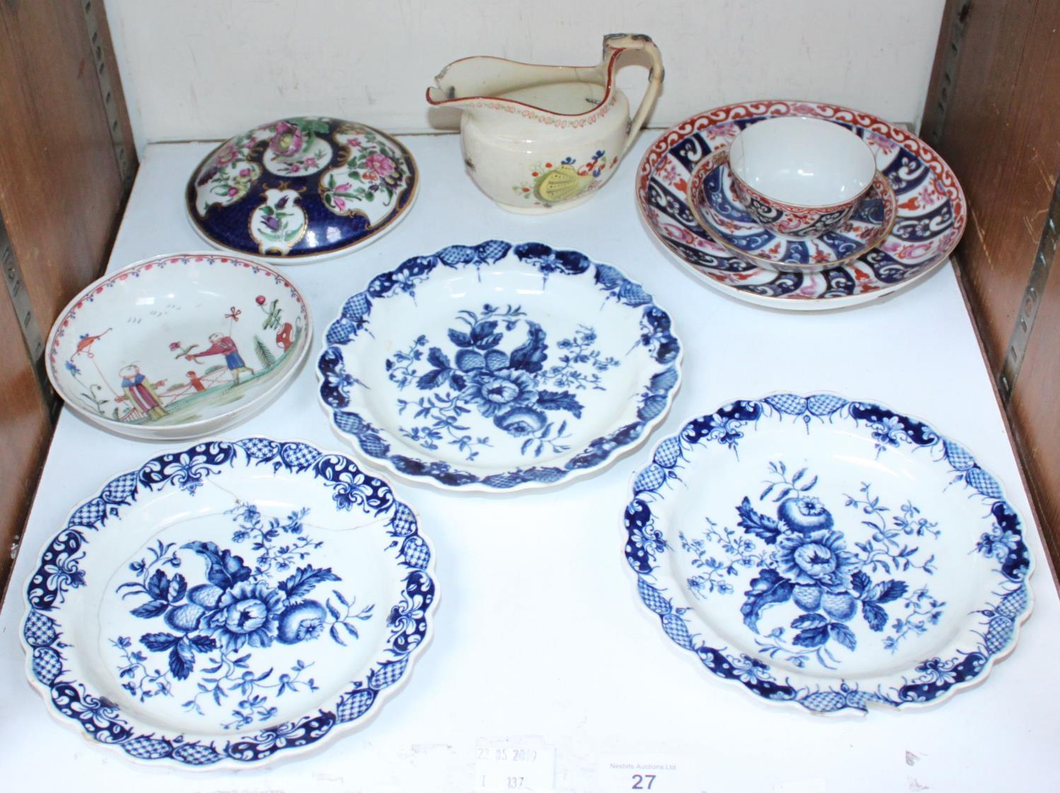 SECTION 27. A collection of 18th century Worcester porcelain including three blue and white