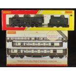 A Hornby '00' gauge BR Green 9F Evening Star tank locomotive No.92220, with tender, boxed,