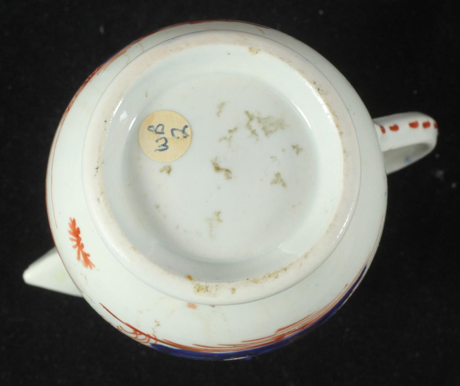 A William Ball Liverpool Porcelain 'sparrow beak' cream jug decorated with a 'man on a bridge' in - Image 4 of 4