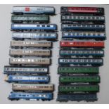 Twenty-two loose '00' gauge carriages comprising 10x Hornby, 2x Lima, 2x Triang, 1x Mainline and