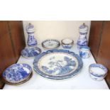 SECTION 26. A collection of assorted blue and white ceramics including two Willow Pattern plates, an