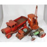 A Tri-Ang red tinplate tipper lorry, together with a Mamond steam traction engine and etc (as found)