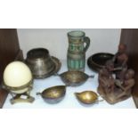 SECTION 3. A quantity of Islamic and Middle Eastern metal bowls and plates etc., together with an