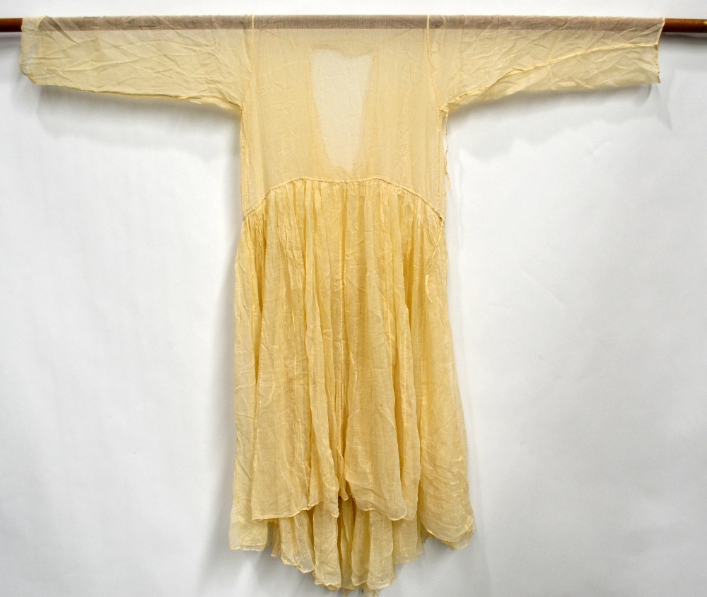 Very fine muslin man's robe, gathered skirt, hand turned edges and muslin ties to front, - Image 3 of 4