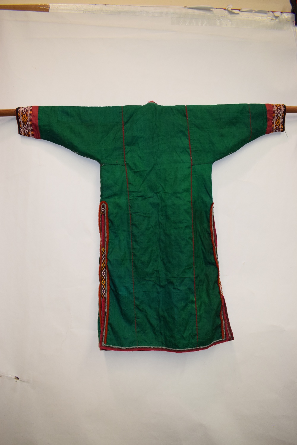 Turkmen bright green silk coat, Turkmenistan or Afghanistan,AMENDMENT TO ESTIMATE. - Image 8 of 13