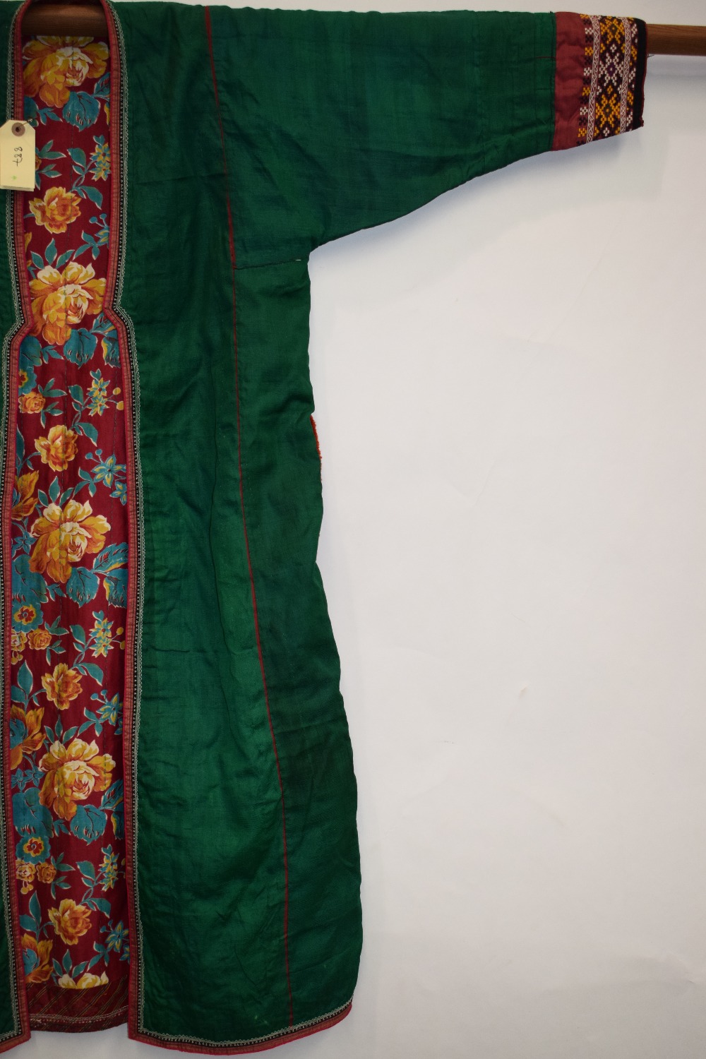 Turkmen bright green silk coat, Turkmenistan or Afghanistan,AMENDMENT TO ESTIMATE. - Image 2 of 13
