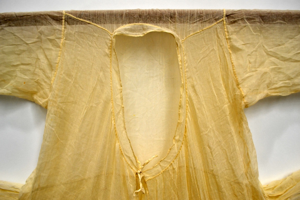Very fine muslin man's robe, gathered skirt, hand turned edges and muslin ties to front, - Image 2 of 4