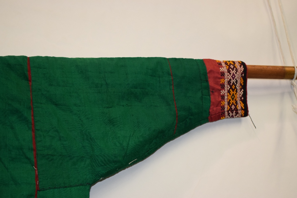 Turkmen bright green silk coat, Turkmenistan or Afghanistan,AMENDMENT TO ESTIMATE. - Image 12 of 13