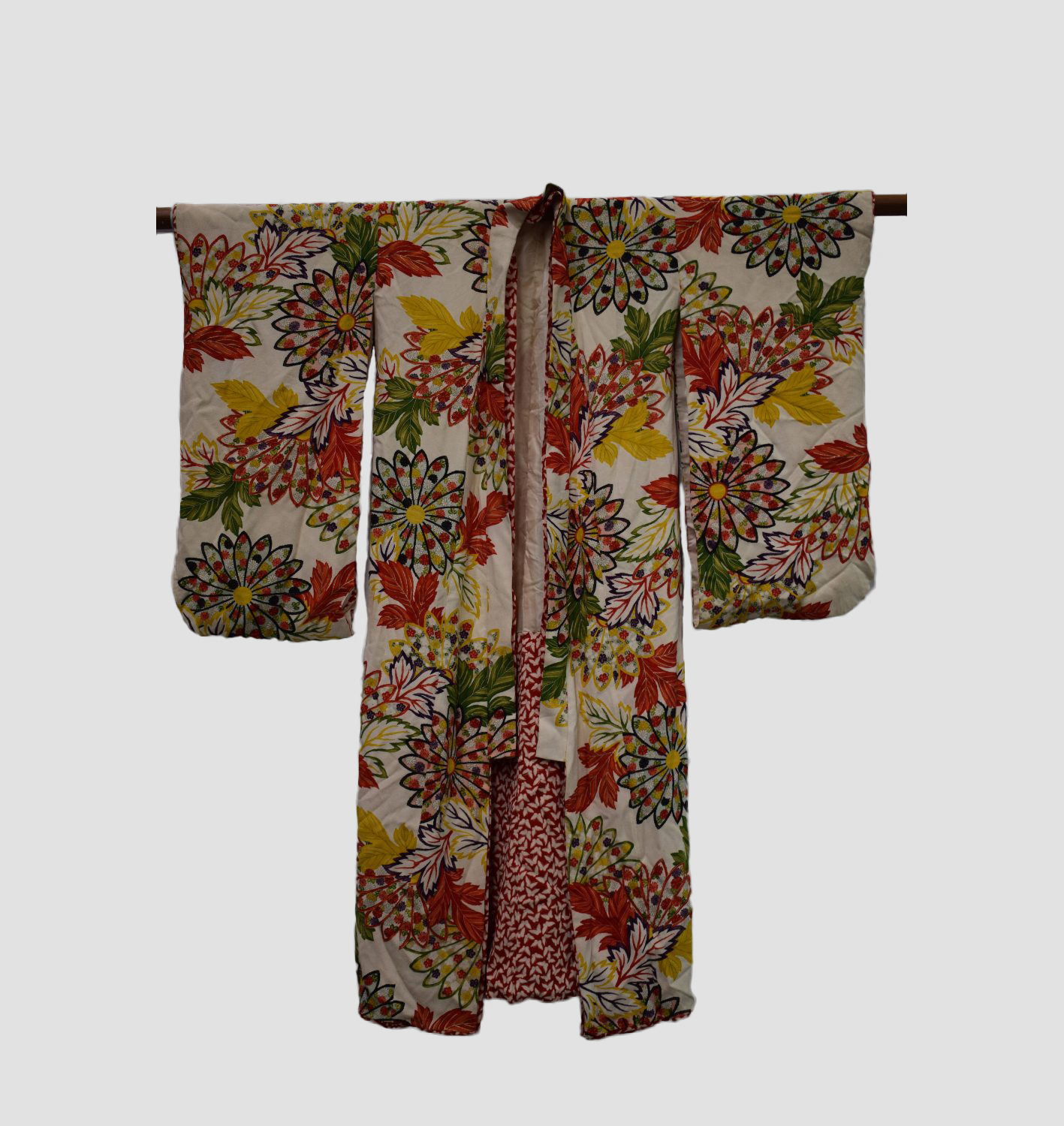 Japanese silk crepe kimono, shoes and slippers, circa 1950s, the ivory kimono printed with