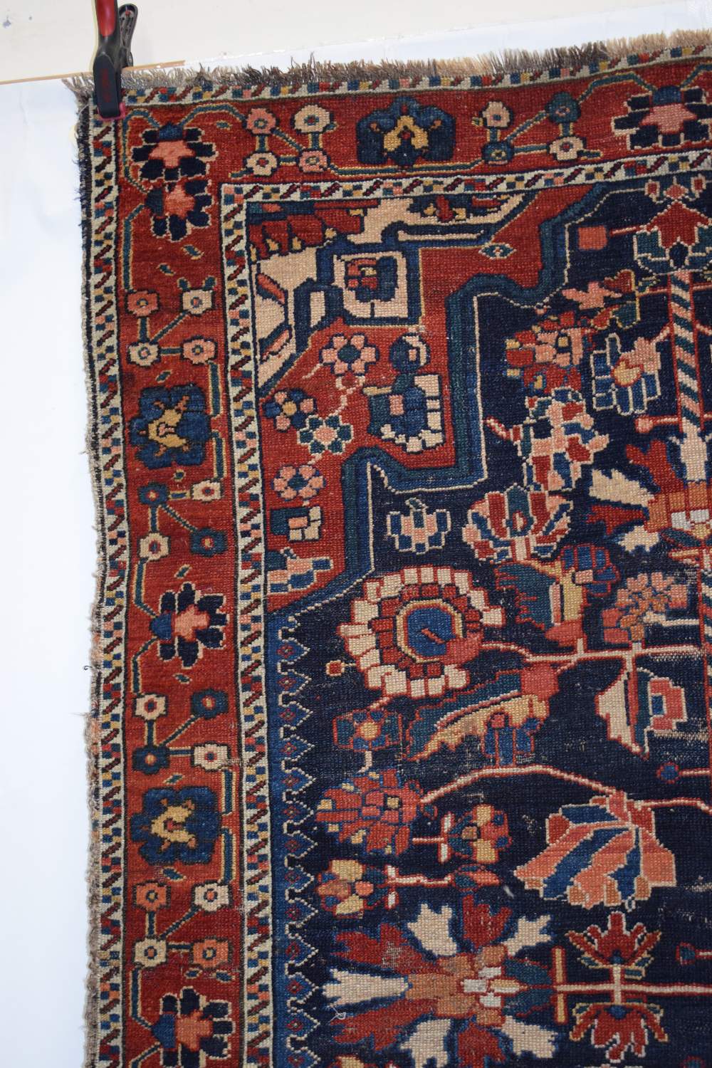 Bakhtiari rug, Chahar Mahal Valley, west Persia, circa 1920s-30s, 6ft. 5in. x 4ft. 5in. 1.96m. x 1. - Image 4 of 11