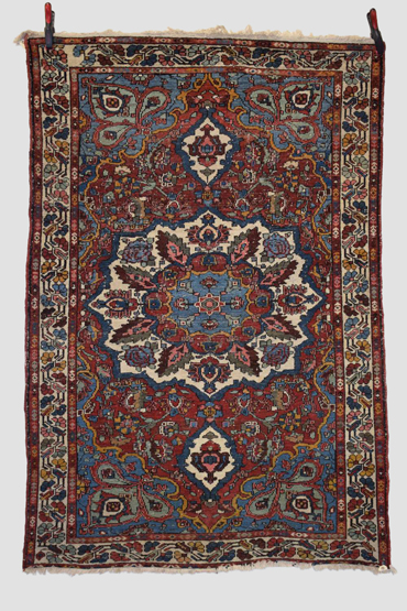 Bakhtiari medallion design rug, Chahar Mahal Valley, west Persia, circa 1930s, 6ft. 7in. X 4ft. 5in.