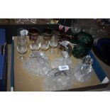 A quantity of glass including green glass vase, four burgundy and gold liqueur glasses,