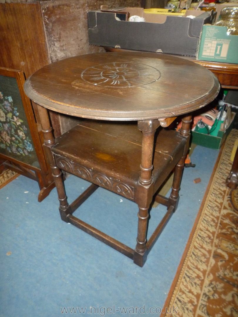 An older reproduction Oak Monk's Seat, the top 27" diameter approx. - Image 2 of 2
