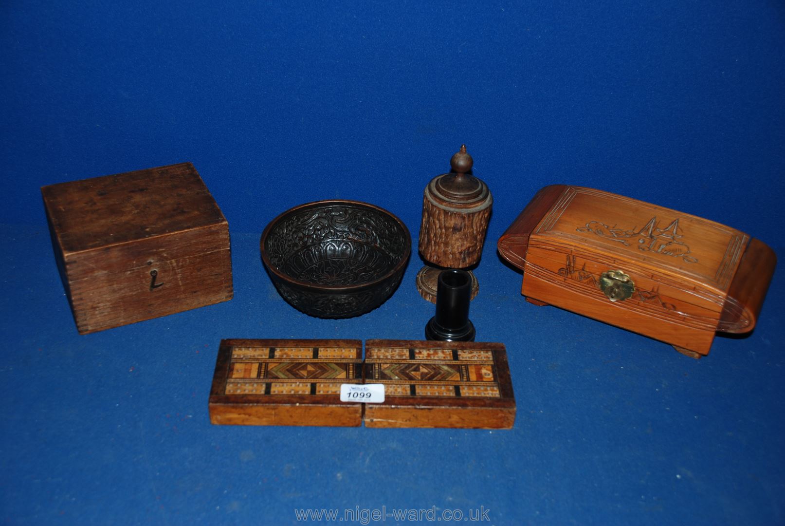 A fitted jewellery box with mirror 10"x 5", late 19th c.