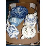 Four teapots including Wedgwood, Hathaway, blue and white Copeland Spode dish a/f. etc.