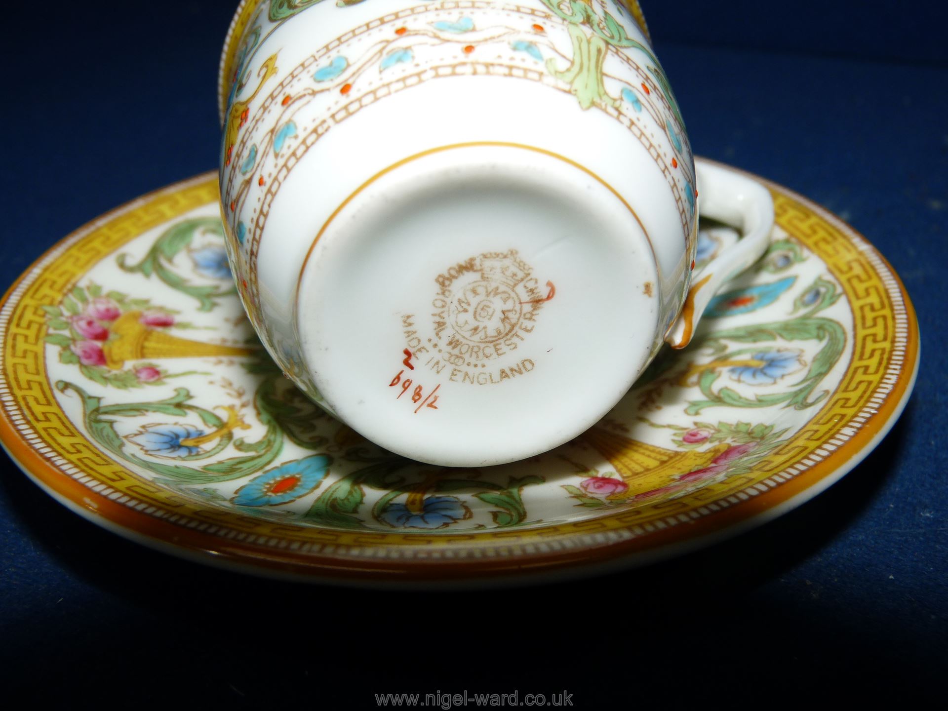 A quantity of Royal Worcester cups and saucers plus others - Image 6 of 14