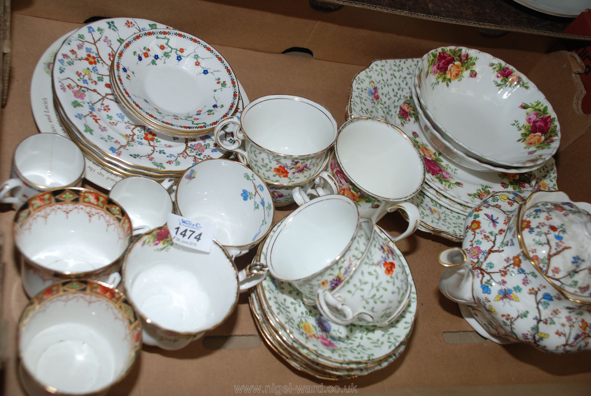 Miscellaneous teacups, saucers, plates and teapot including Aynsley, Spode, Royal Albert,