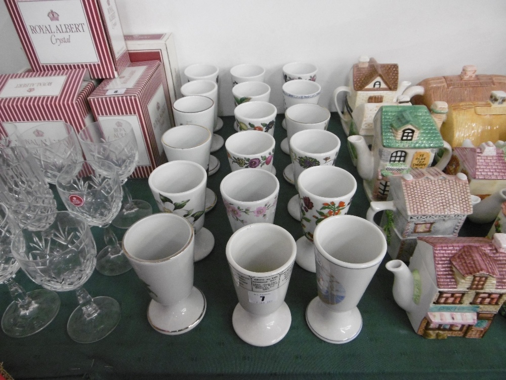 EIGHTEEN DECORATIVE SMALL VASES - Image 2 of 5