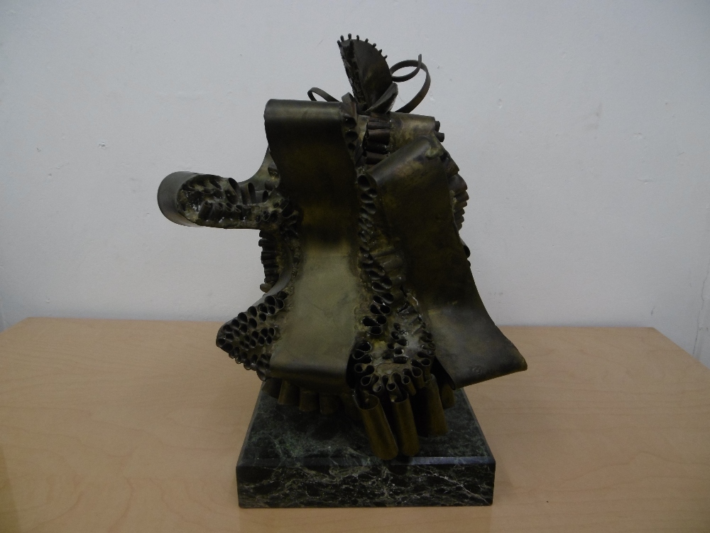 A METAL ABSTRACT SCULPTURE, BY SEAN RICE, ON SQUARE MARBLE BASE, APPROX. - Image 6 of 13