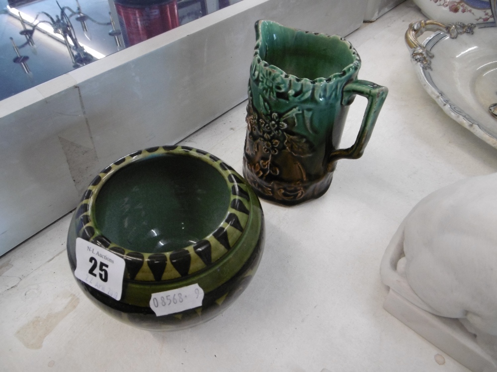 A studio pottery vase and a Majolica jug - Image 2 of 4