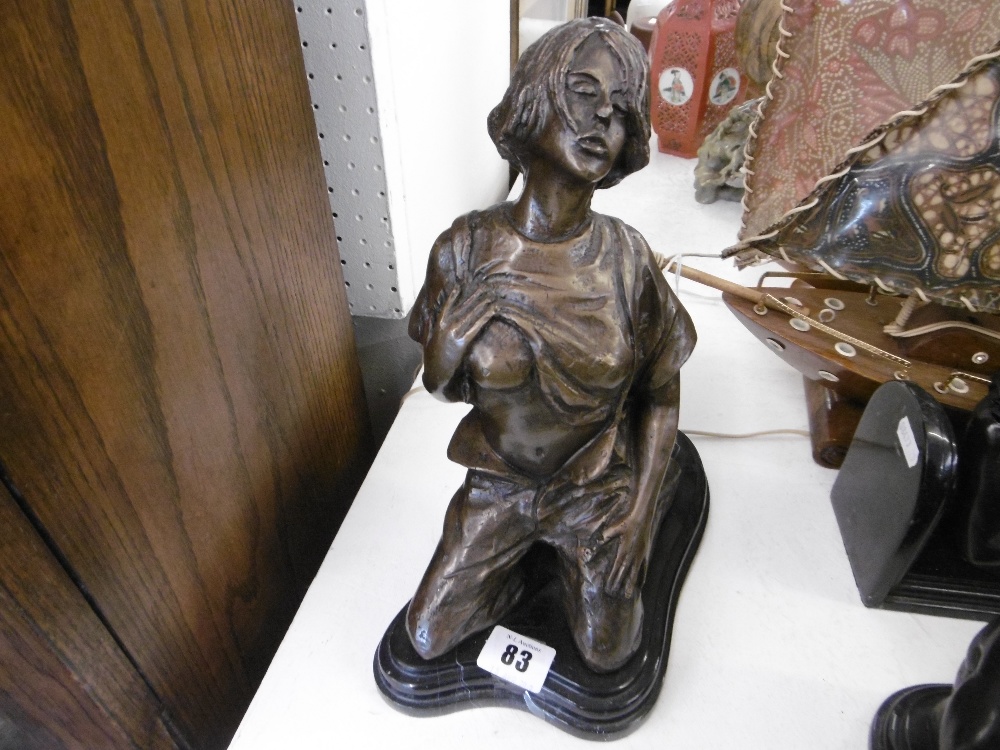 A bronze sculpture of a kneeling lady on marble plinth - Image 2 of 2