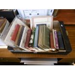 A quantity of assorted antiques related books etc