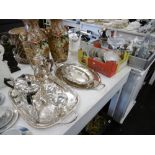 A quantity of silver plate including a Mappin & Webb set
